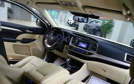 Toyota Highlander III, 2015 год, 2 490 000 рублей, 5 фотография