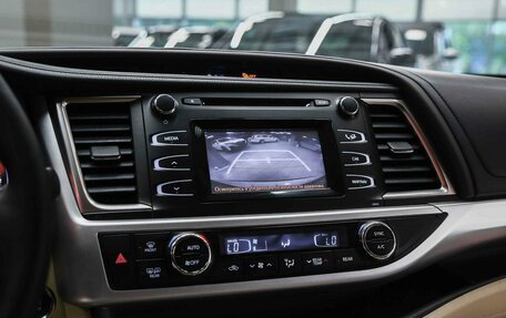 Toyota Highlander III, 2015 год, 2 490 000 рублей, 12 фотография