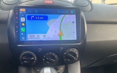 Mazda 2 III, 2011 год, 1 100 000 рублей, 11 фотография