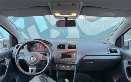 Volkswagen Polo VI (EU Market), 2013 год, 790 000 рублей, 2 фотография