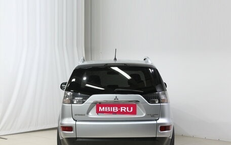 Mitsubishi Outlander III рестайлинг 3, 2010 год, 1 180 000 рублей, 6 фотография