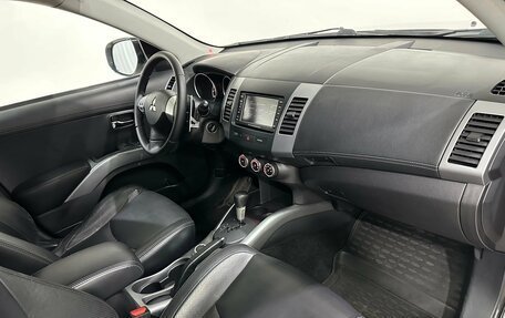 Mitsubishi Outlander III рестайлинг 3, 2010 год, 1 180 000 рублей, 19 фотография