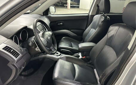 Mitsubishi Outlander III рестайлинг 3, 2010 год, 1 180 000 рублей, 20 фотография