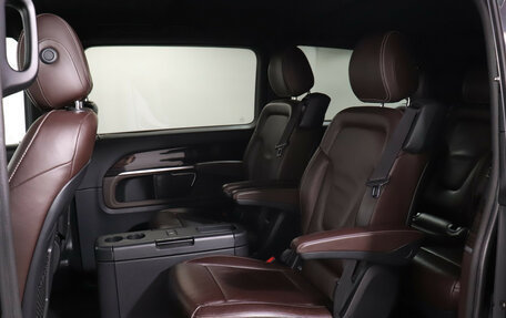 Mercedes-Benz V-Класс, 2017 год, 4 777 000 рублей, 10 фотография