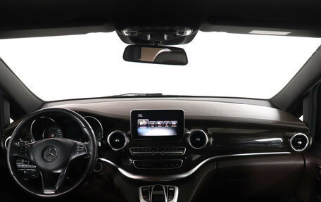 Mercedes-Benz V-Класс, 2017 год, 4 777 000 рублей, 12 фотография