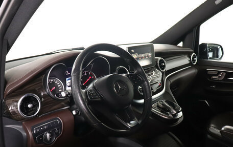 Mercedes-Benz V-Класс, 2017 год, 4 777 000 рублей, 13 фотография