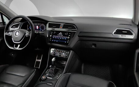 Volkswagen Tiguan II, 2019 год, 3 299 000 рублей, 13 фотография