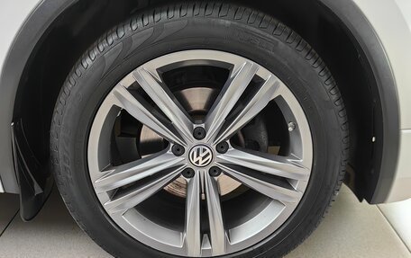Volkswagen Tiguan II, 2019 год, 3 299 000 рублей, 26 фотография