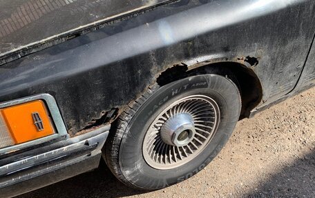 Lincoln Town Car II, 1990 год, 750 000 рублей, 5 фотография