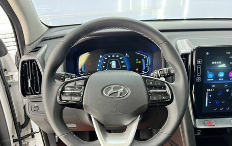 Hyundai ix35, 2022 год, 1 980 000 рублей, 8 фотография