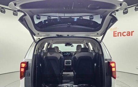 KIA Carnival, 2025 год, 8 фотография