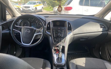 Opel Astra J, 2011 год, 710 000 рублей, 9 фотография