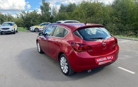 Opel Astra J, 2011 год, 710 000 рублей, 6 фотография