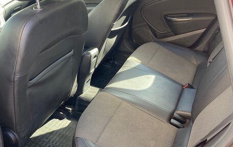 Opel Astra J, 2011 год, 710 000 рублей, 13 фотография