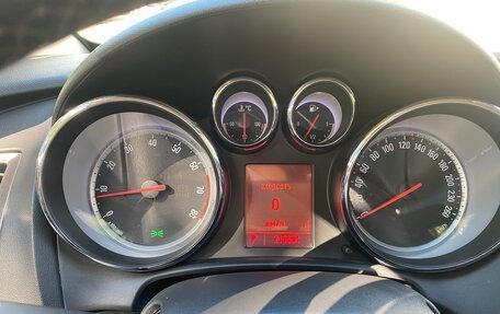 Opel Astra J, 2011 год, 710 000 рублей, 11 фотография
