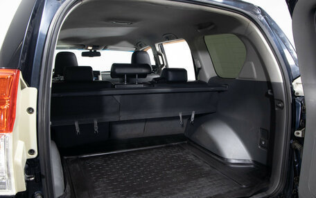 Toyota Land Cruiser Prado 150 рестайлинг 2, 2010 год, 2 399 000 рублей, 21 фотография