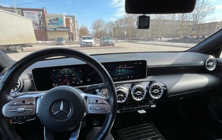 Mercedes-Benz CLA, 2019 год, 2 950 000 рублей, 6 фотография