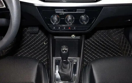 Skoda Kamiq I, 2023 год, 1 720 000 рублей, 26 фотография