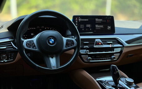BMW 5 серия, 2022 год, 4 990 000 рублей, 15 фотография