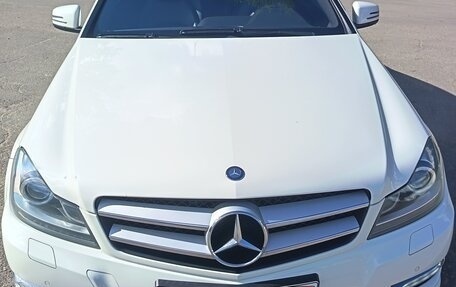 Mercedes-Benz C-Класс, 2012 год, 1 700 000 рублей, 1 фотография
