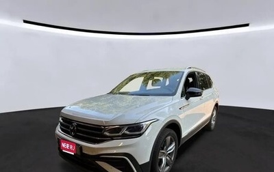 Volkswagen Tiguan II, 2023 год, 2 642 000 рублей, 1 фотография