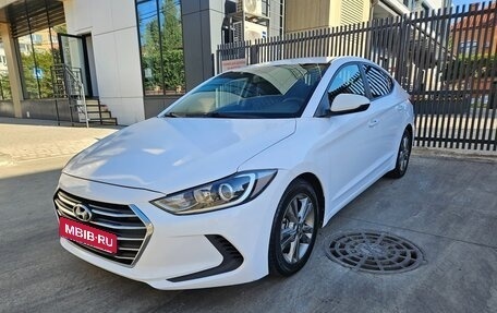 Hyundai Elantra VI рестайлинг, 2017 год, 990 000 рублей, 1 фотография
