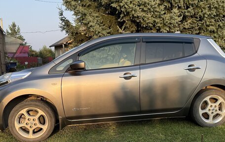 Nissan Leaf I, 2016 год, 970 000 рублей, 8 фотография