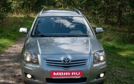 Toyota Avensis III рестайлинг, 2007 год, 700 000 рублей, 9 фотография