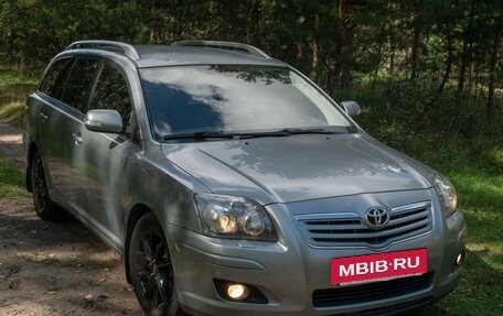 Toyota Avensis III рестайлинг, 2007 год, 700 000 рублей, 15 фотография