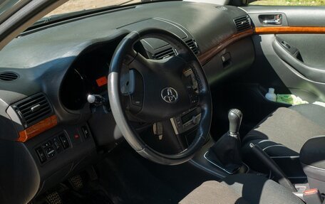 Toyota Avensis III рестайлинг, 2007 год, 700 000 рублей, 20 фотография