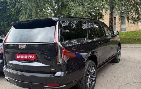 Cadillac Escalade V, 2022 год, 8 750 000 рублей, 3 фотография