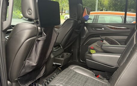 Cadillac Escalade V, 2022 год, 8 750 000 рублей, 6 фотография