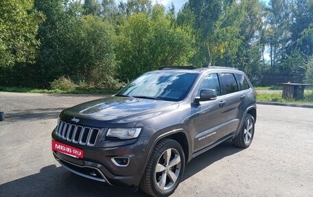 Jeep Grand Cherokee, 2014 год, 2 700 000 рублей, 22 фотография