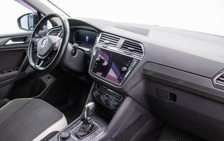 Volkswagen Tiguan II, 2019 год, 2 545 000 рублей, 10 фотография