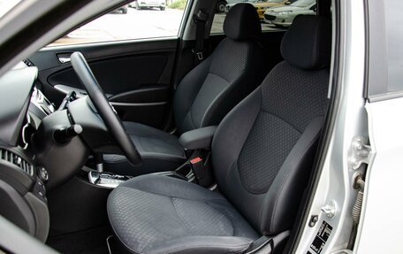 Hyundai Solaris II рестайлинг, 2013 год, 990 000 рублей, 11 фотография