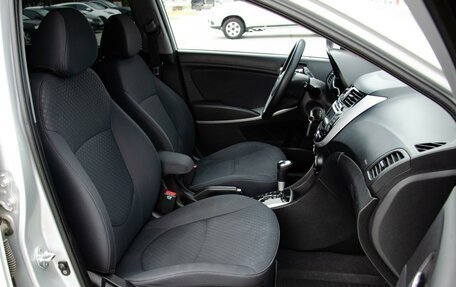 Hyundai Solaris II рестайлинг, 2013 год, 990 000 рублей, 9 фотография