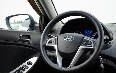 Hyundai Solaris II рестайлинг, 2013 год, 990 000 рублей, 16 фотография
