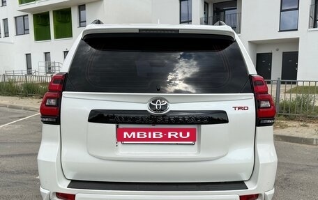 Toyota Land Cruiser Prado 150 рестайлинг 2, 2019 год, 6 250 000 рублей, 4 фотография