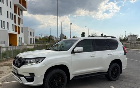 Toyota Land Cruiser Prado 150 рестайлинг 2, 2019 год, 6 250 000 рублей, 7 фотография