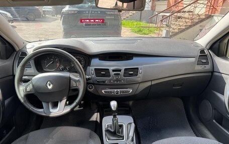 Renault Laguna III рестайлинг, 2008 год, 530 000 рублей, 3 фотография
