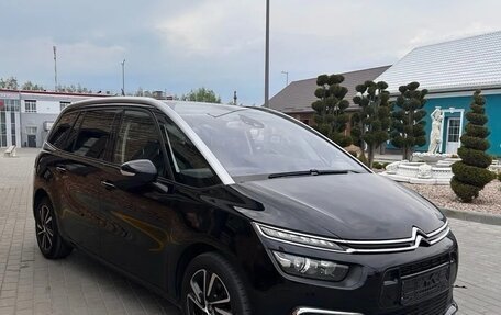 Citroen C4 SpaceTourer I, 2022 год, 1 810 000 рублей, 3 фотография