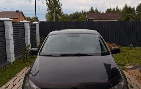 Volkswagen Polo VI (EU Market), 2011 год, 720 000 рублей, 2 фотография