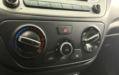 Hyundai Solaris II рестайлинг, 2019 год, 1 420 000 рублей, 17 фотография