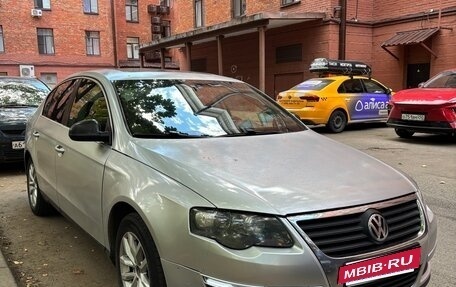 Volkswagen Passat B6, 2005 год, 550 000 рублей, 2 фотография