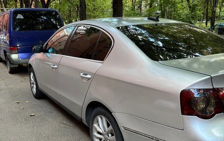 Volkswagen Passat B6, 2005 год, 550 000 рублей, 5 фотография