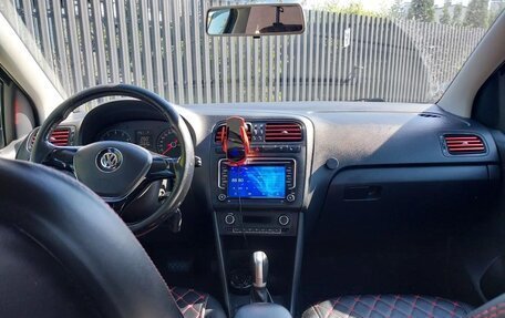 Volkswagen Polo VI (EU Market), 2015 год, 950 000 рублей, 10 фотография