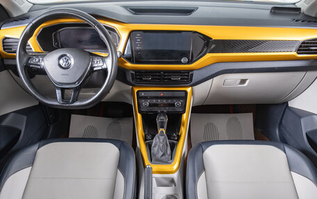 Volkswagen T-Cross I, 2020 год, 1 899 000 рублей, 11 фотография