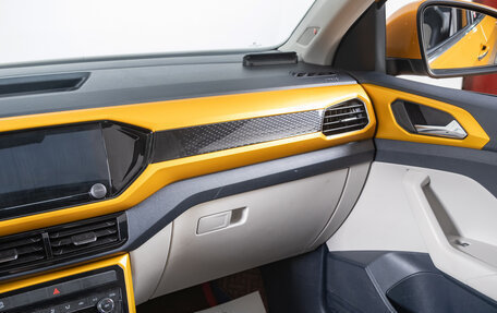 Volkswagen T-Cross I, 2020 год, 1 899 000 рублей, 12 фотография