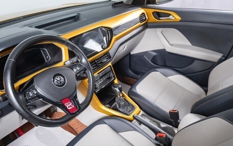 Volkswagen T-Cross I, 2020 год, 1 899 000 рублей, 9 фотография