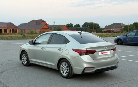 Hyundai Solaris II рестайлинг, 2018 год, 830 000 рублей, 5 фотография